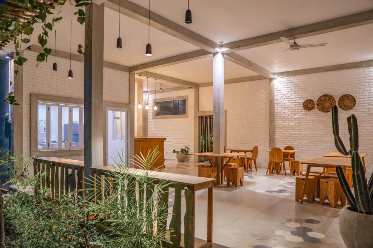 Berawa Dini Guesthouse Canggu  Exterior photo